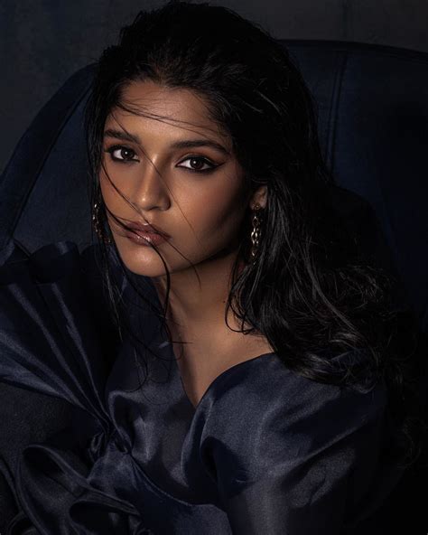 Ritika Singh (@ritika